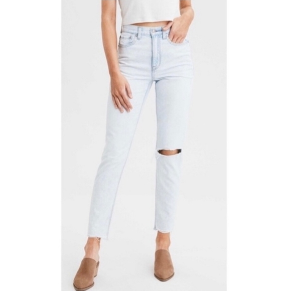 American eagle light wash mom jeans Clearance
